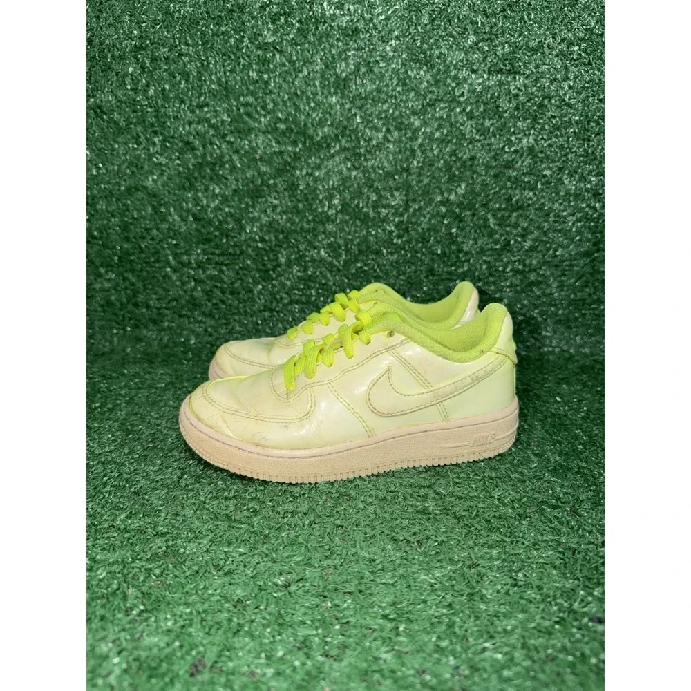 Nike Air Force 1 LV8 Toddler Size‎ 11C Volt Yellow Walking Shoes Casual Sneakers